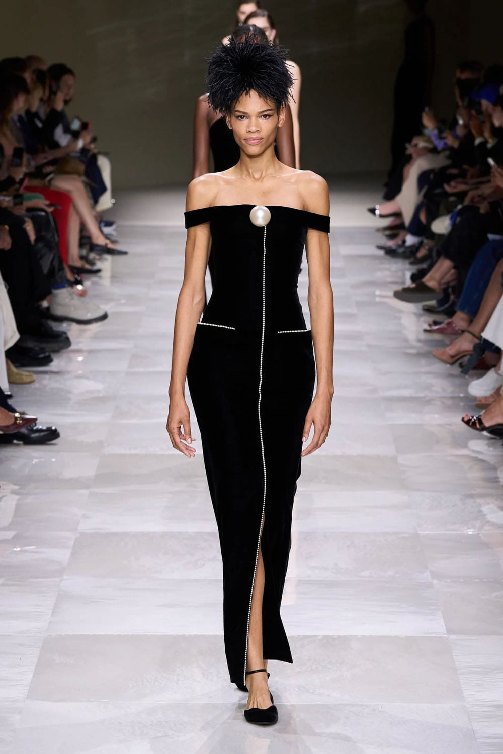アルマーニ プリヴェ クチュール 秋冬 2024 2025 Runway 雑誌(54)