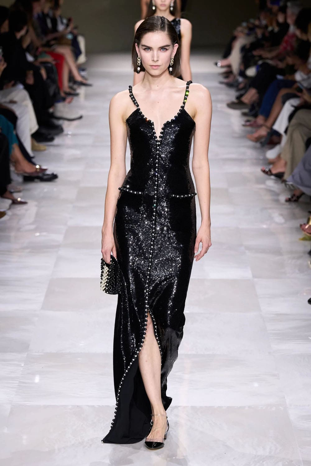 アルマーニ プリヴェ クチュール 秋冬 2024 2025 Runway 雑誌(56)