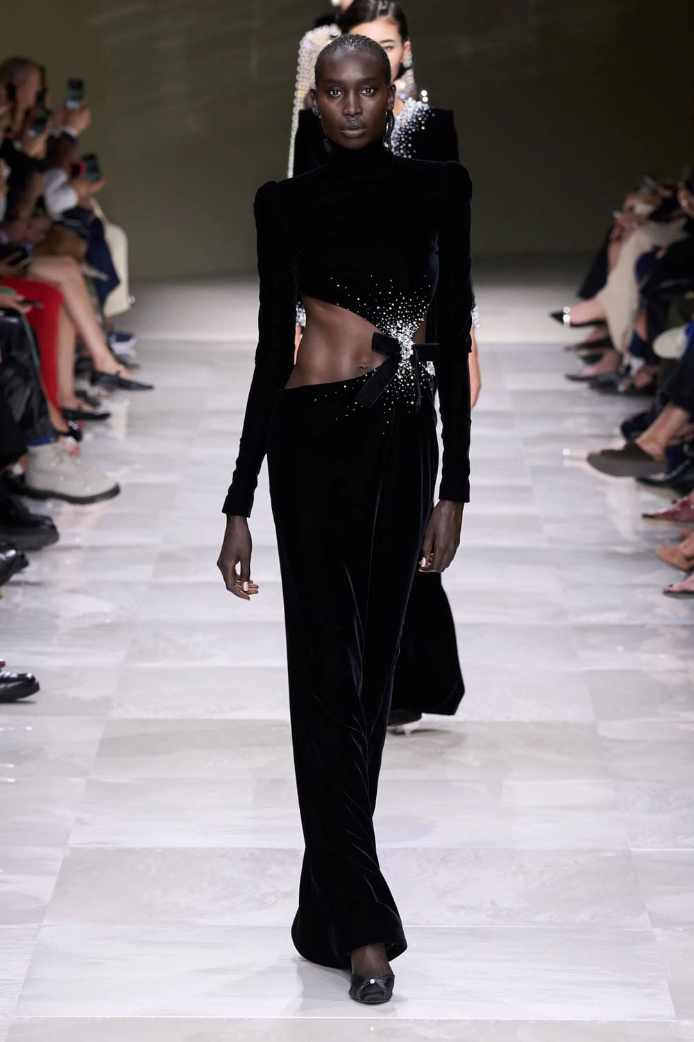 アルマーニ プリヴェ クチュール 秋冬 2024 2025 Runway 雑誌(60)
