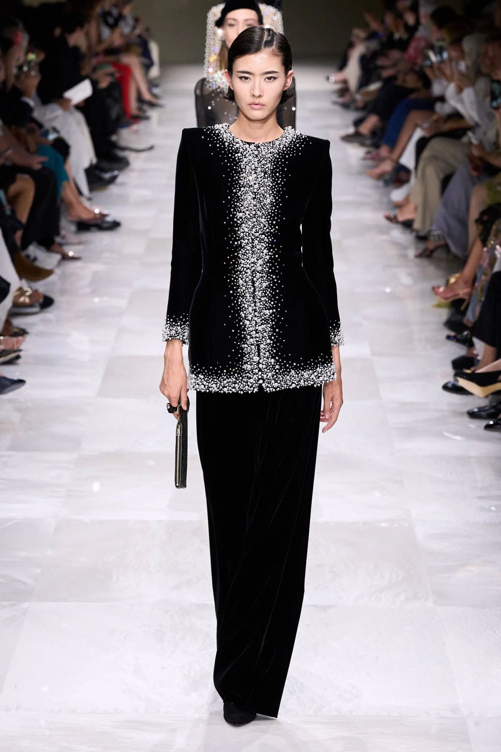 アルマーニ プリヴェ クチュール 秋冬 2024 2025 Runway 雑誌(61)