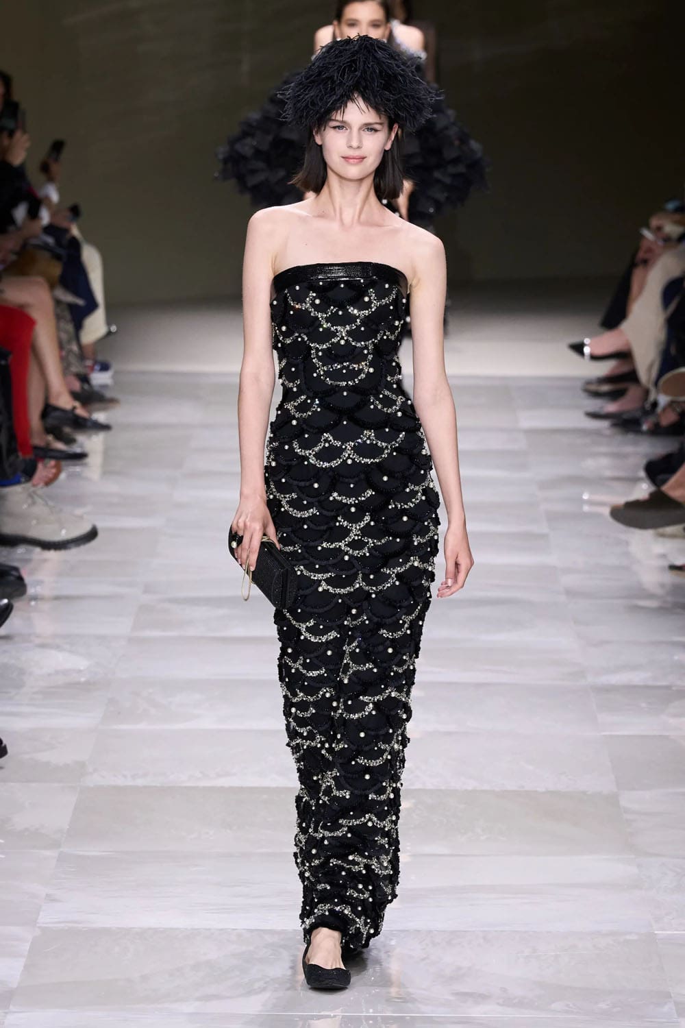 アルマーニ プリヴェ クチュール 秋冬 2024 2025 Runway 雑誌(67)