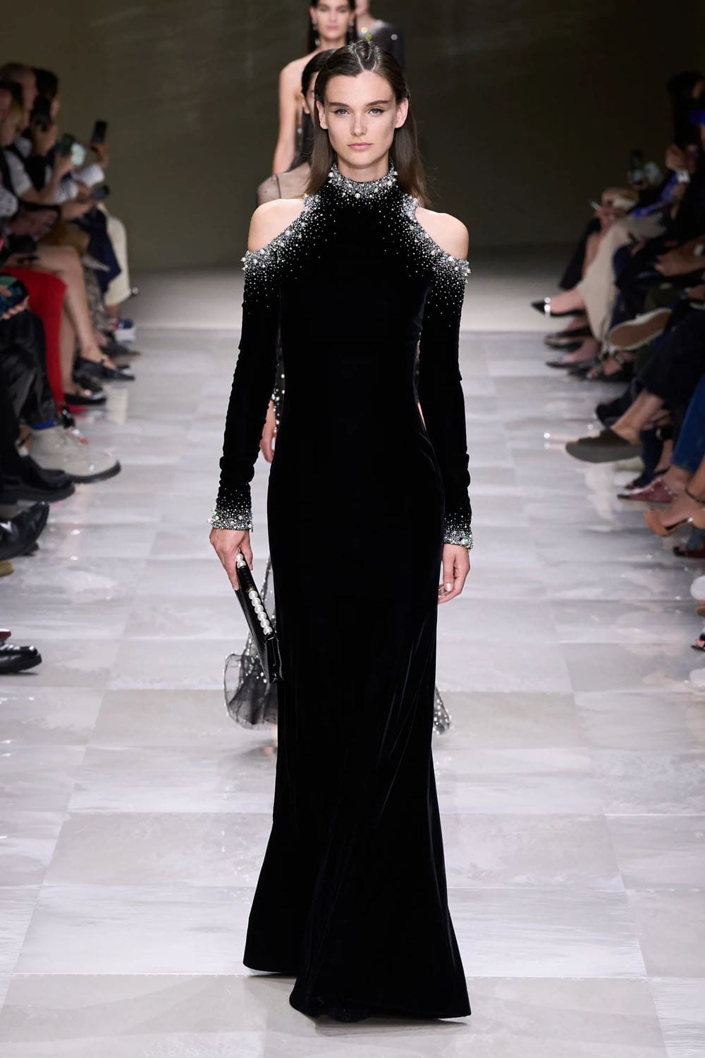 アルマーニ プリヴェ クチュール 秋冬 2024 2025 Runway 雑誌(69)