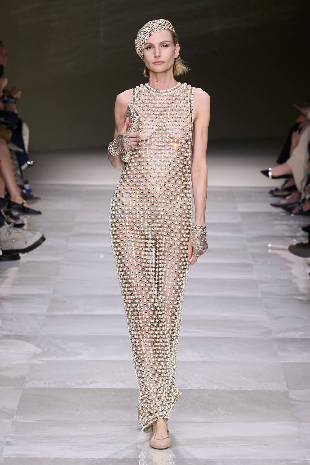 アルマーニ プリヴェ クチュール 秋冬 2024 2025 Runway 雑誌(89)