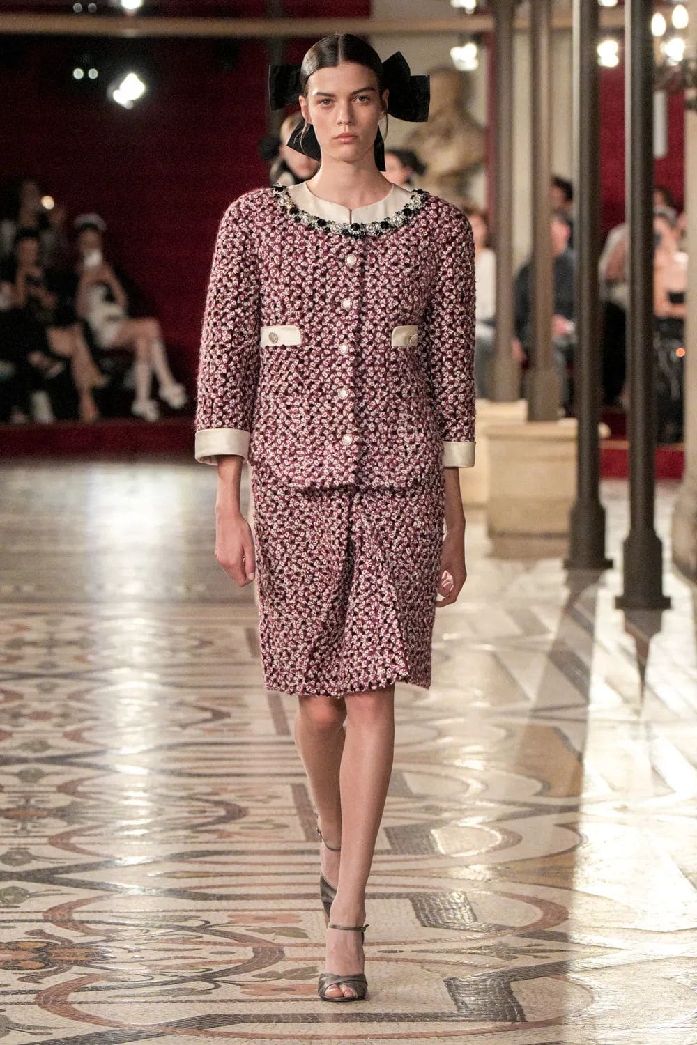 CHANEL Haute Couture Fall Winter 2024 2025 Runway Magazine (10)
