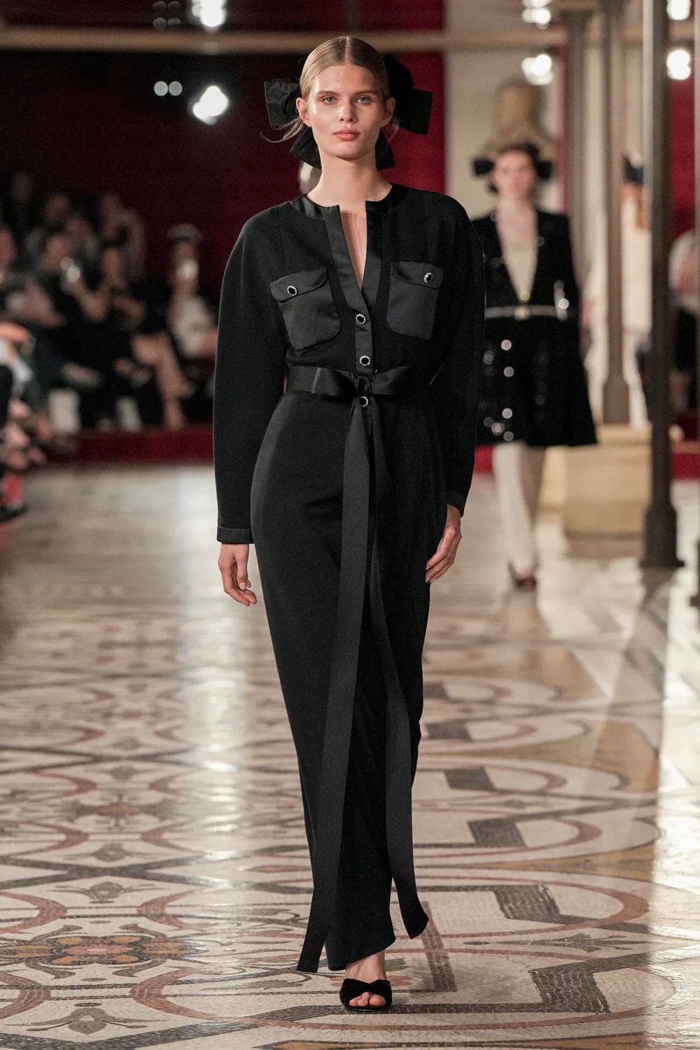 CHANEL Haute Couture Fall Winter 2024 2025 Runway Magazine (28)