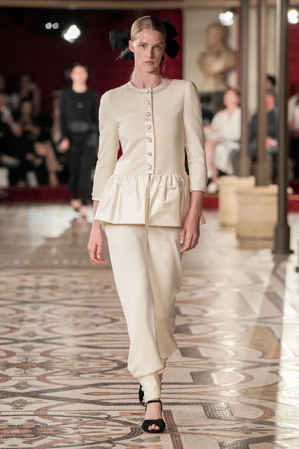 CHANEL Haute Couture Fall Winter 2024 2025 Runway Magazine (30)