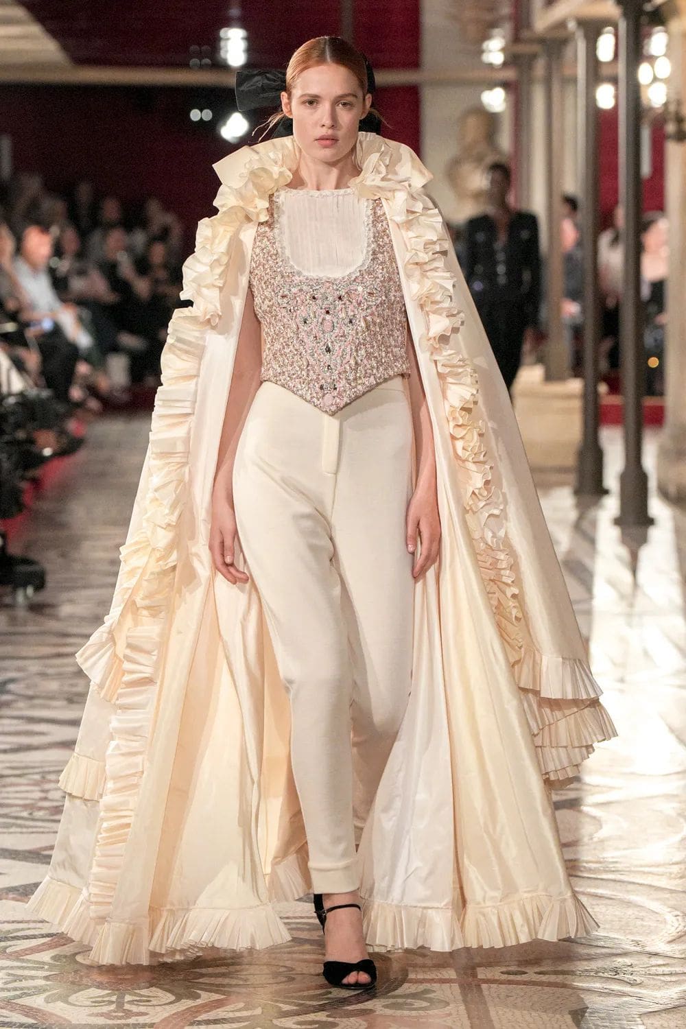 CHANEL Haute Couture Fall Winter 2024 2025 Runway Magazine (37)