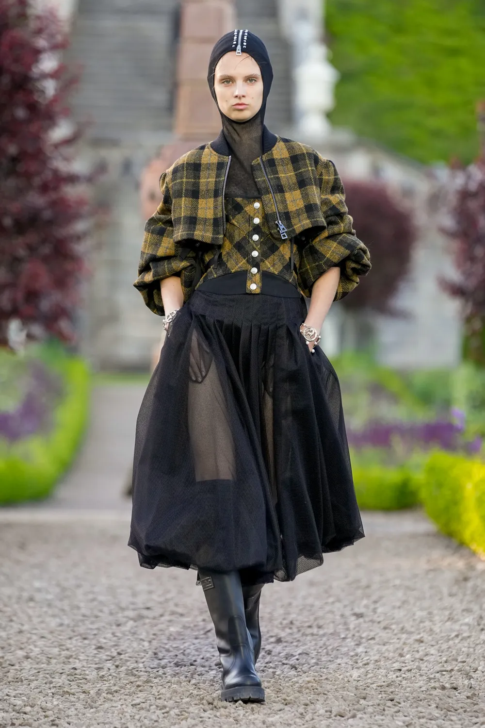 Dior Cruise 2025 Resort Scotland Runway Magazine (29)
