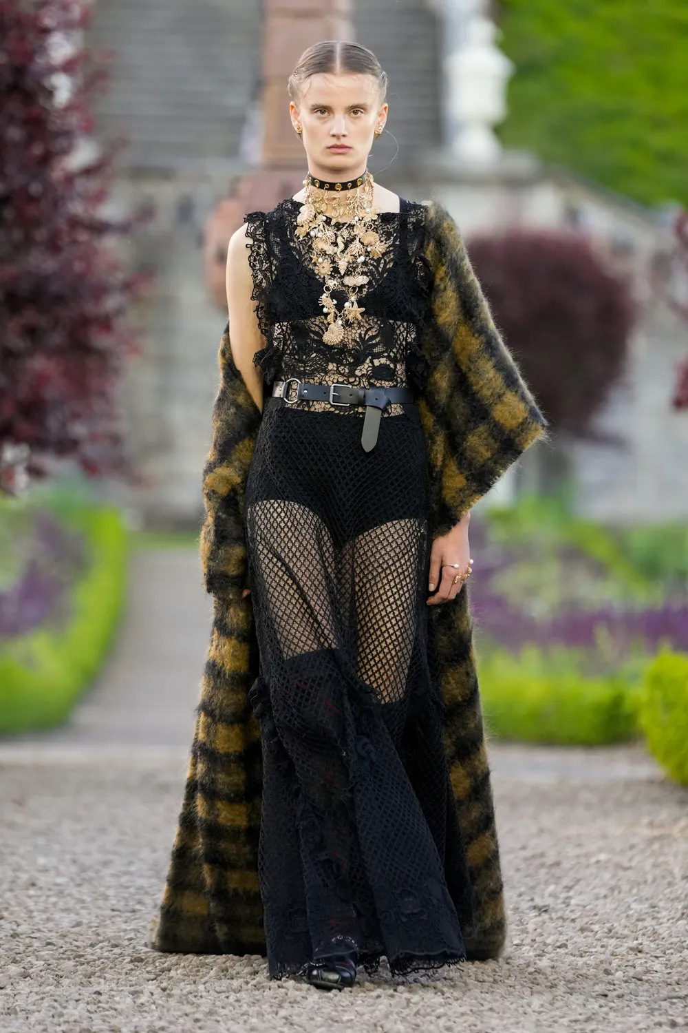Dior Cruise 2025 Resort Scotland Runway Magazine (34)