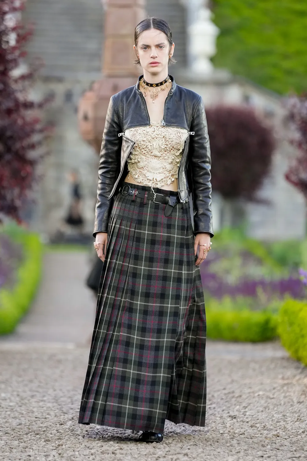Dior Cruise 2025 Resort Scotland Runway Magazine (35)