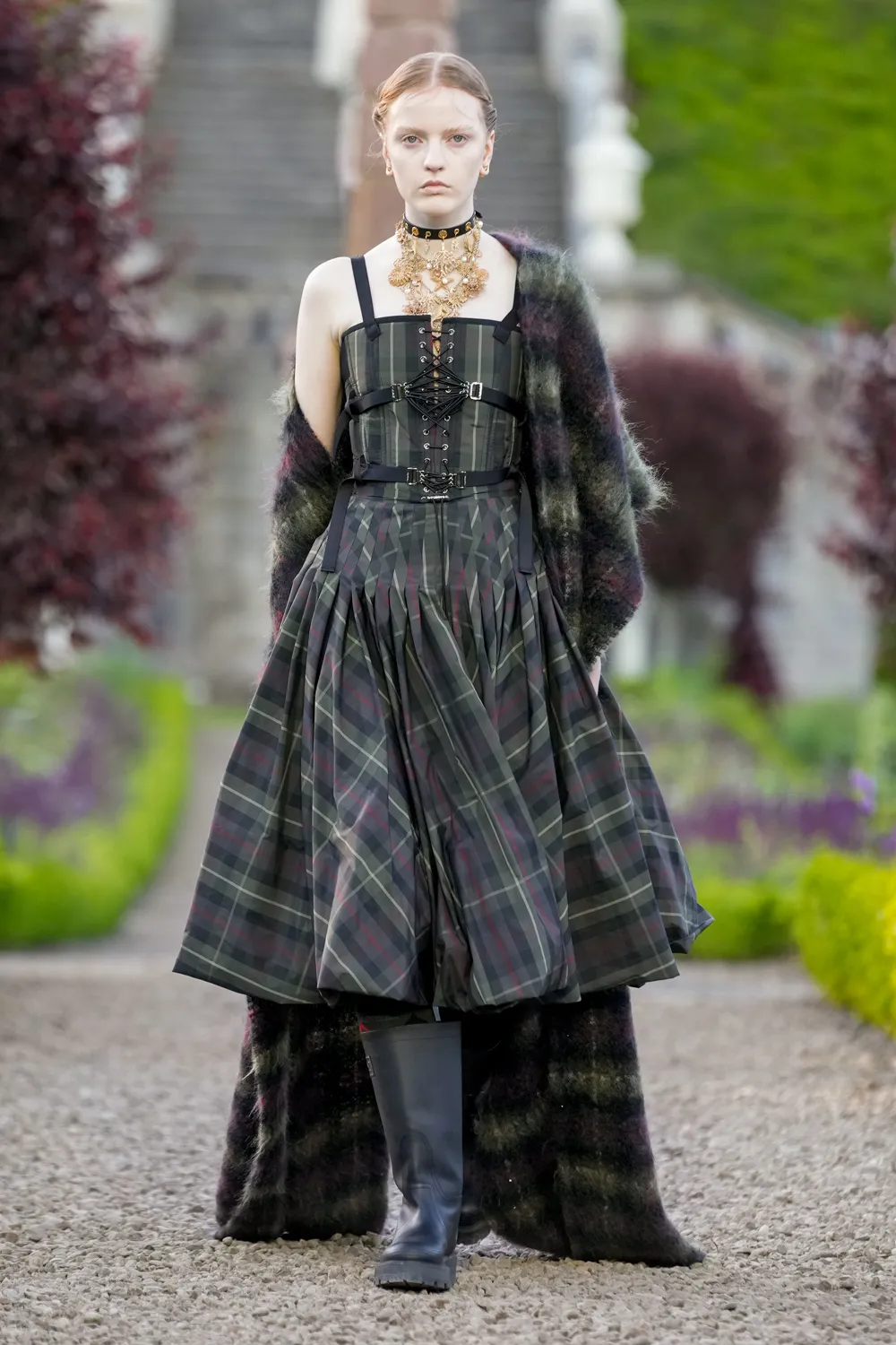 Dior Cruise 2025 Resort Scotland Runway Magazine (38)