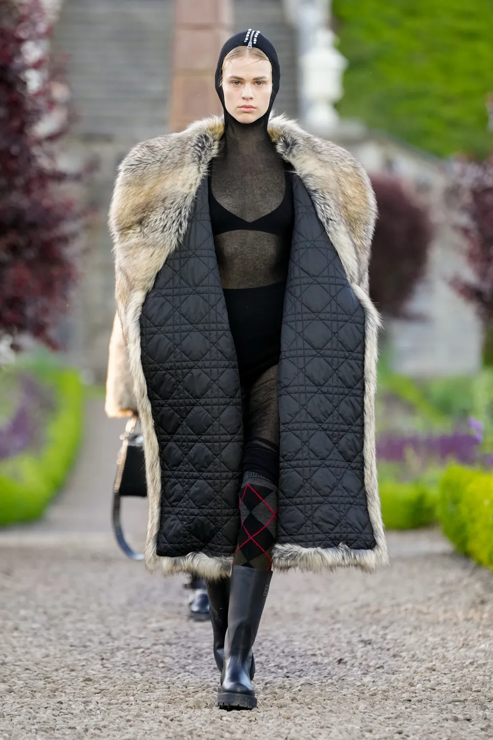 Dior Cruise 2025 Resort Scotland Runway Magazine (60)
