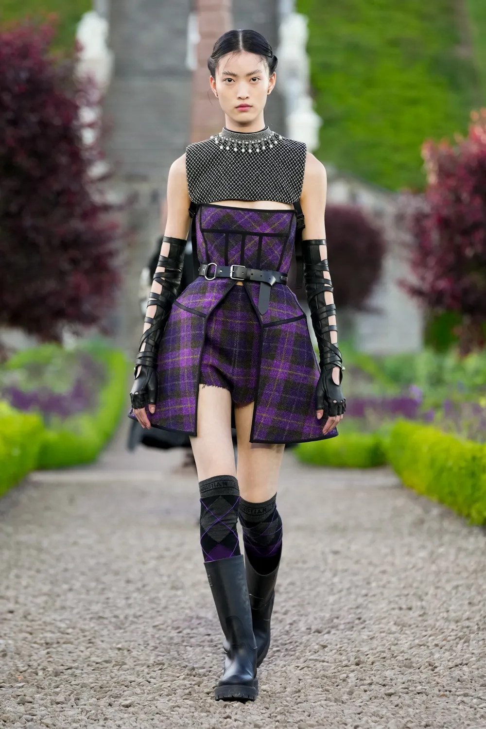 Dior Cruise 2025 Resort Scotland Runway Magazine (8)