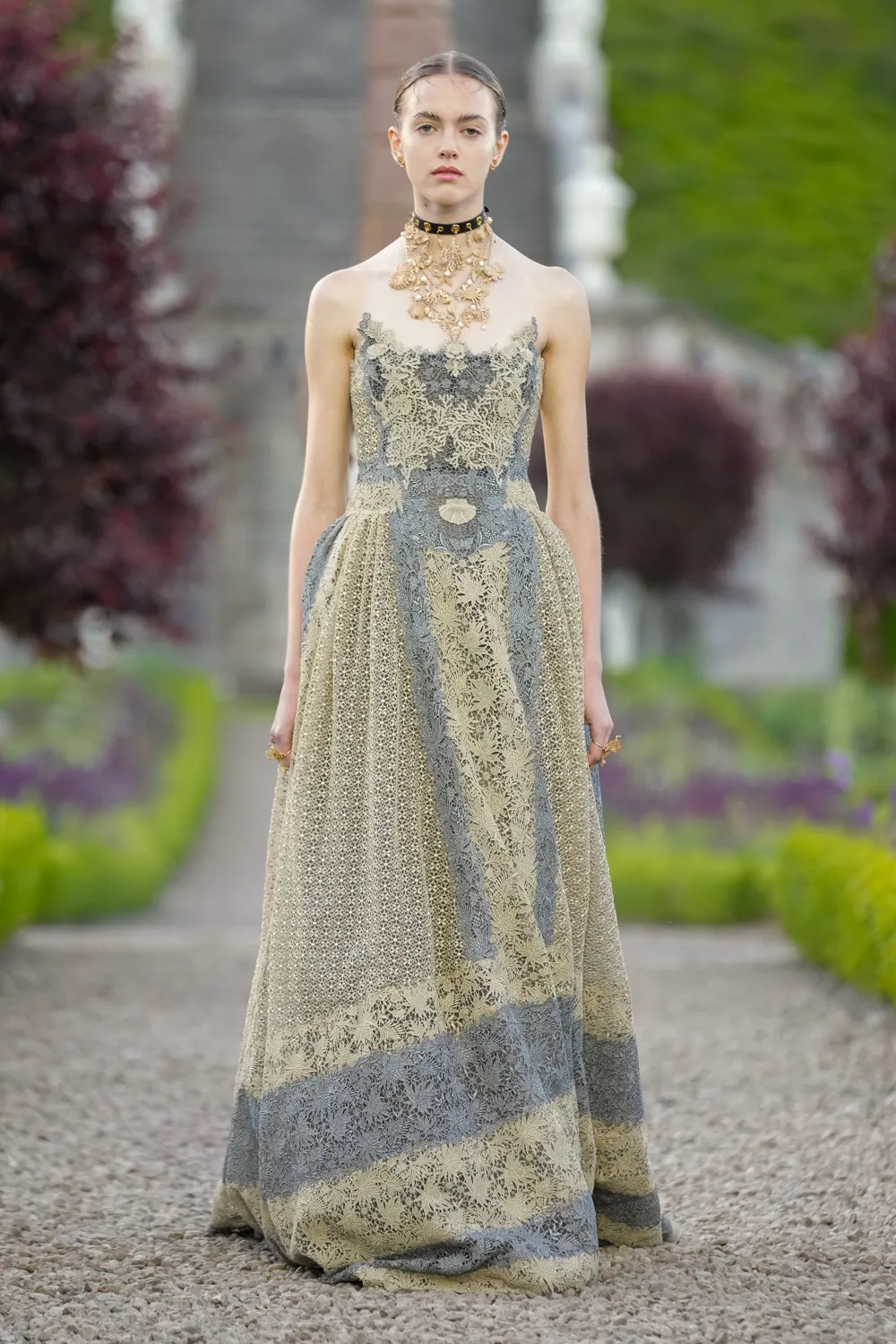 Dior Cruise 2025 Resort Scotland Runway Magazine (85)