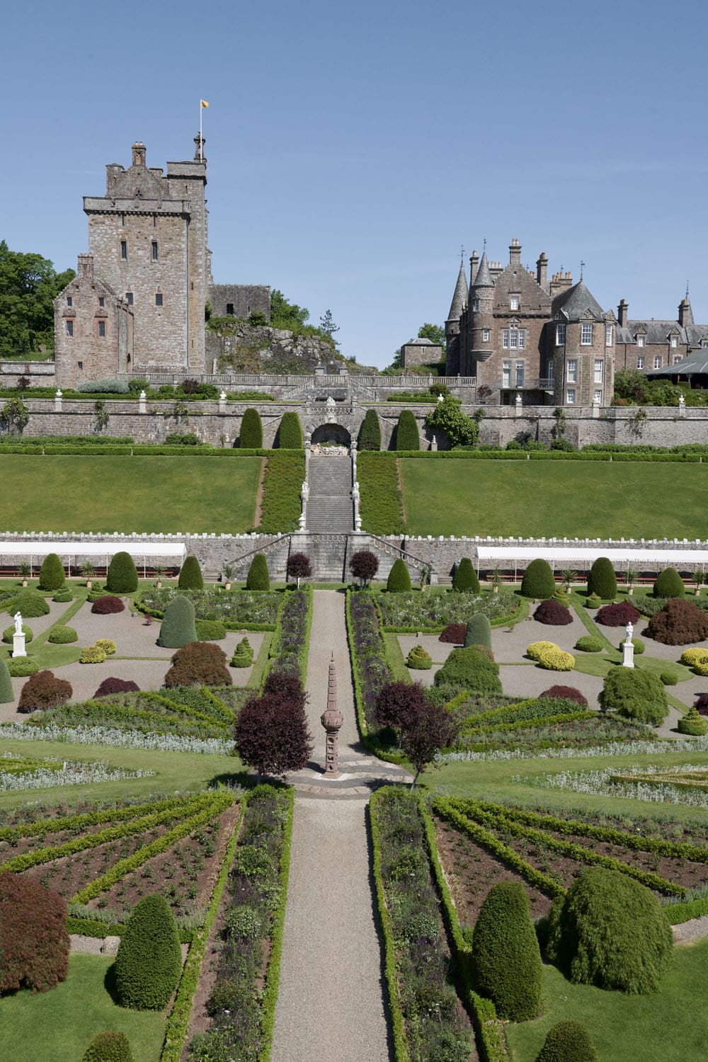 Dior Cruise 2025 Resort Scotland Setting Runway Magazine (20)