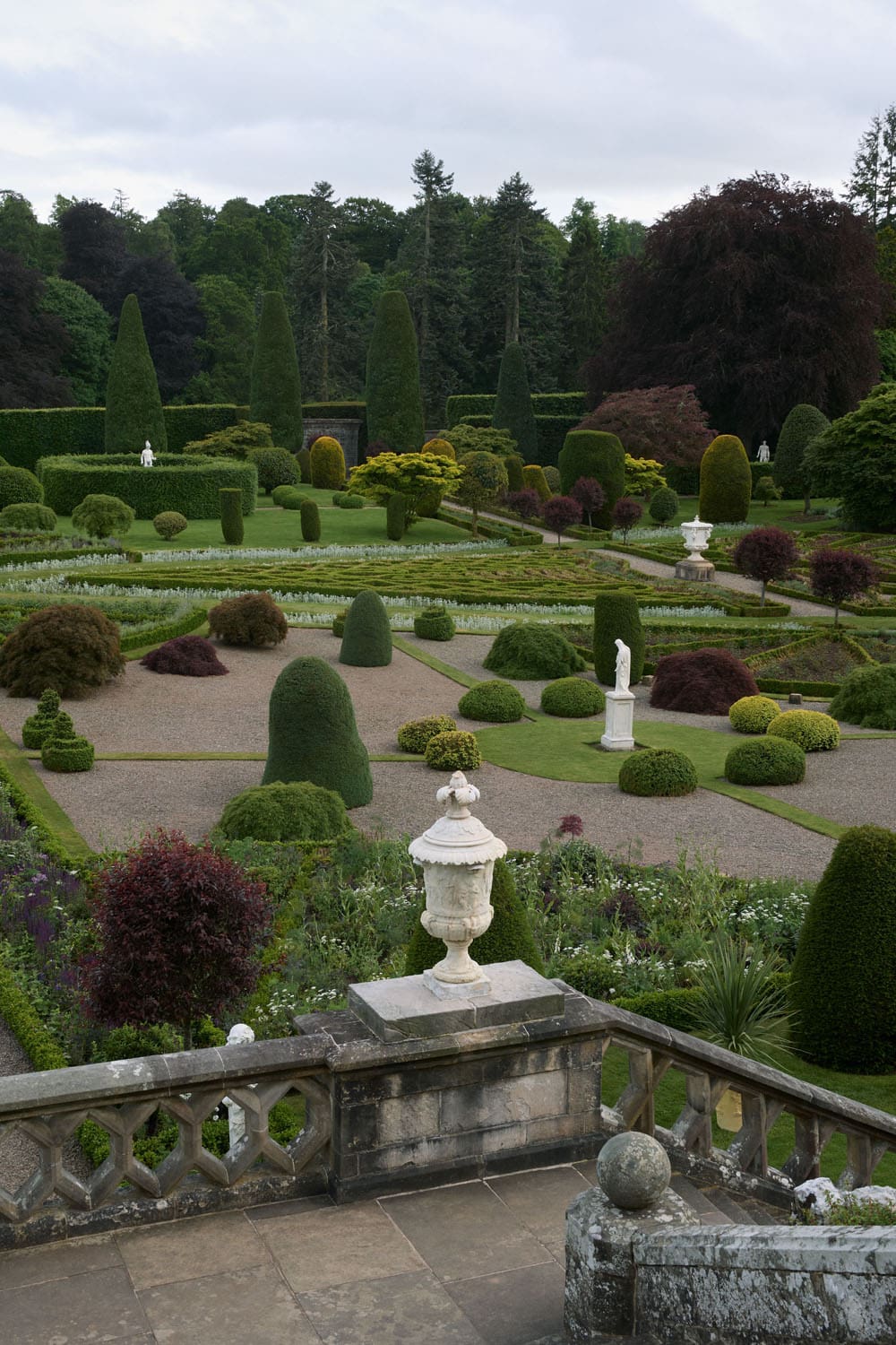 Dior Cruise 2025 Resort Scotland Setting Runway Magazine (21)