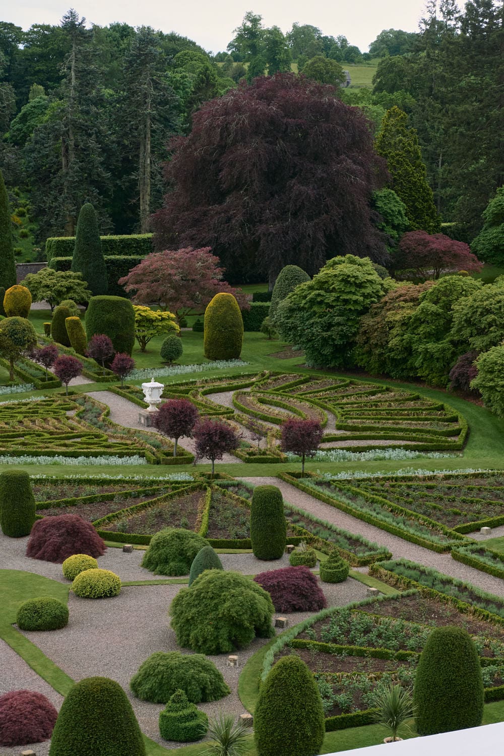 Dior Cruise 2025 Resort Scotland Setting Runway Magazine (23)