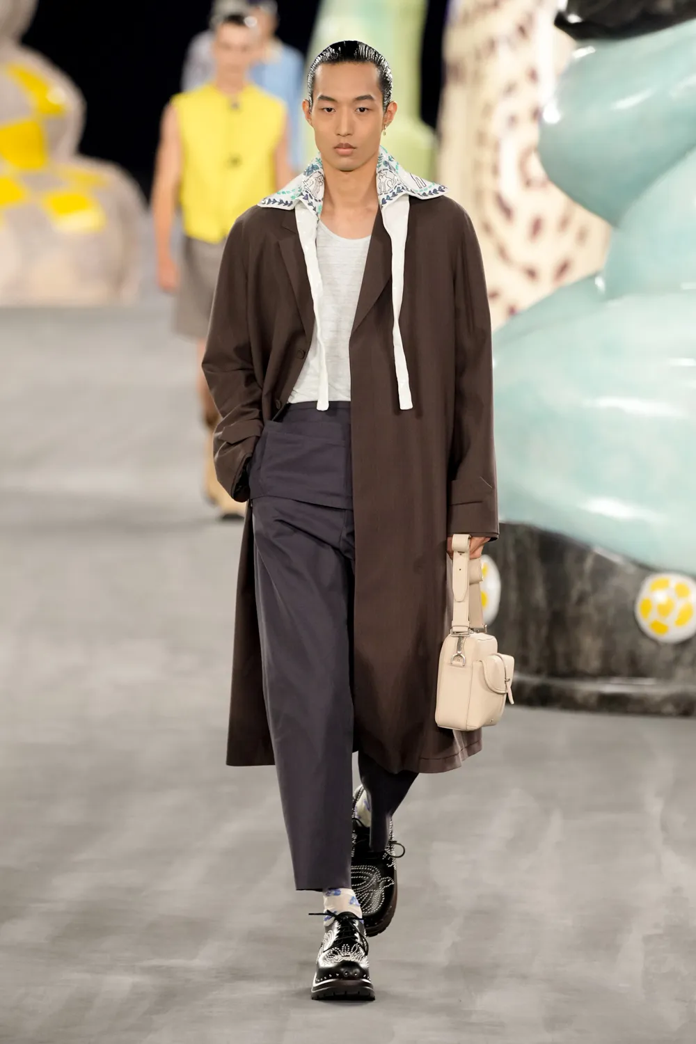 ディオール メンズ 2025 春夏 Runway 雑誌(11)