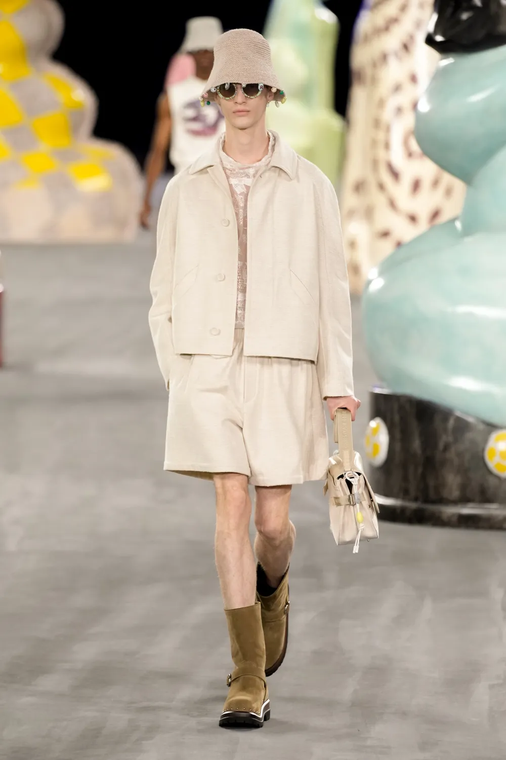 ディオール メンズ 2025 春夏 Runway 雑誌(18)