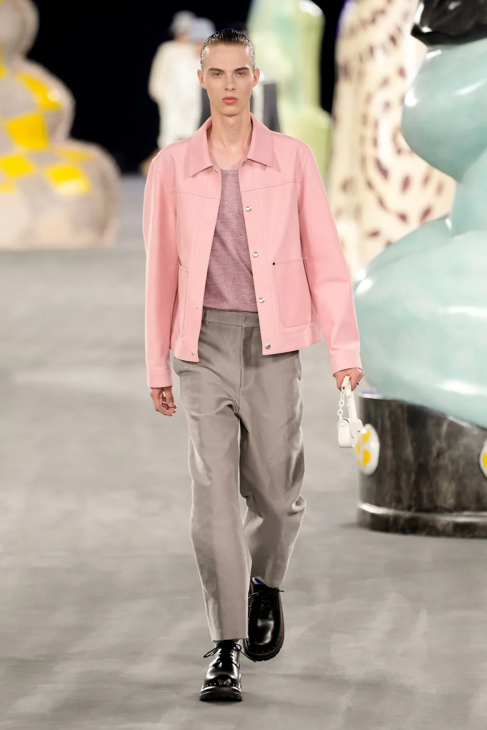 ディオール メンズ 2025 春夏 Runway 雑誌(21)