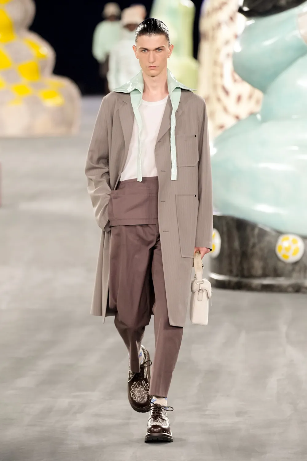 ディオール メンズ 2025 春夏 Runway 雑誌(32)