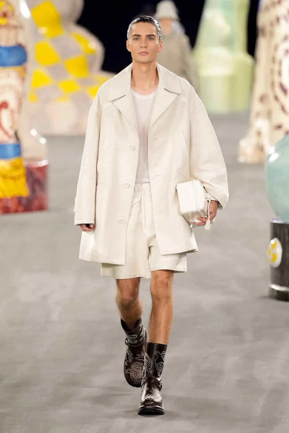 ディオール メンズ 2025 春夏 Runway 雑誌(42)