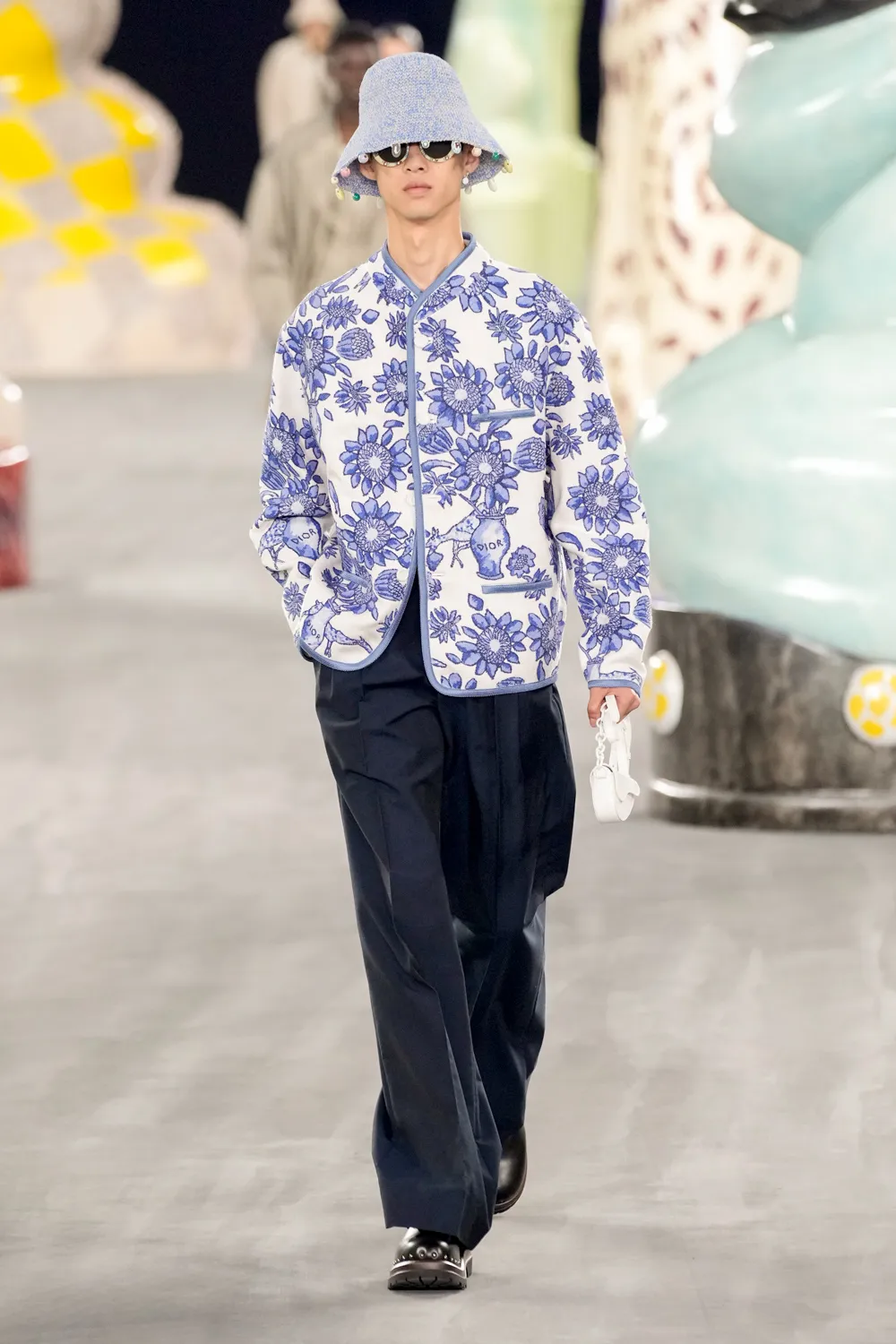 ディオール メンズ 2025 春夏 Runway 雑誌(44)