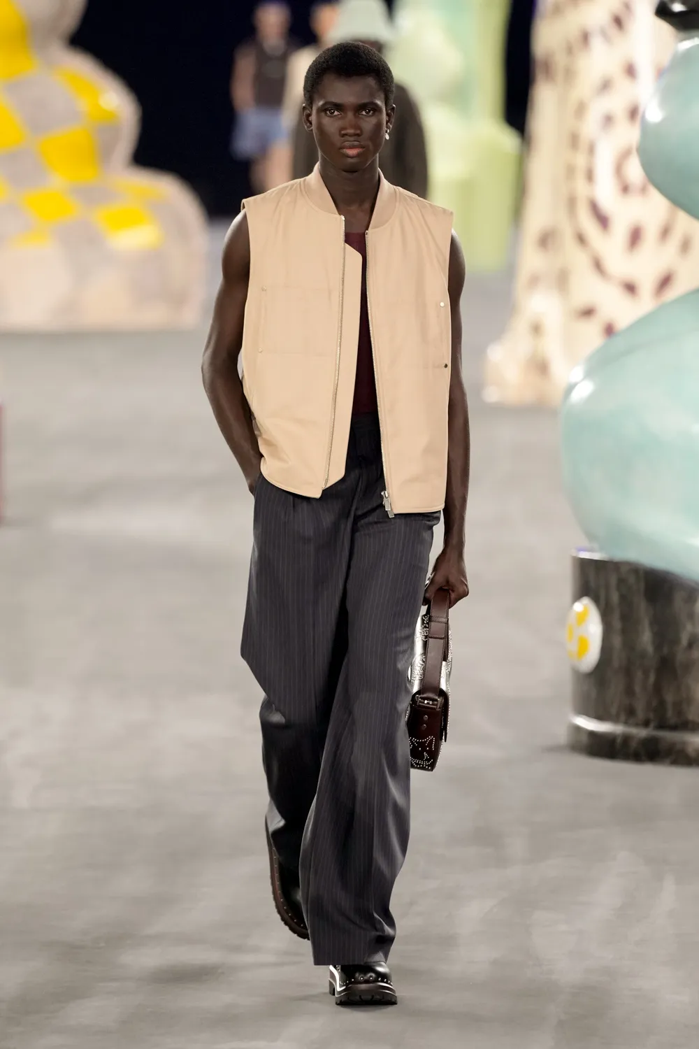 ディオール メンズ 2025 春夏 Runway 雑誌(7)