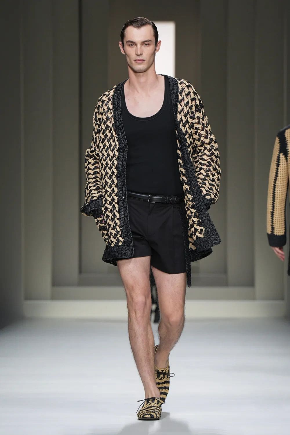 Dolce Gabbana Primavera Verão 2025 Moda Masculina Runway Revista (2)