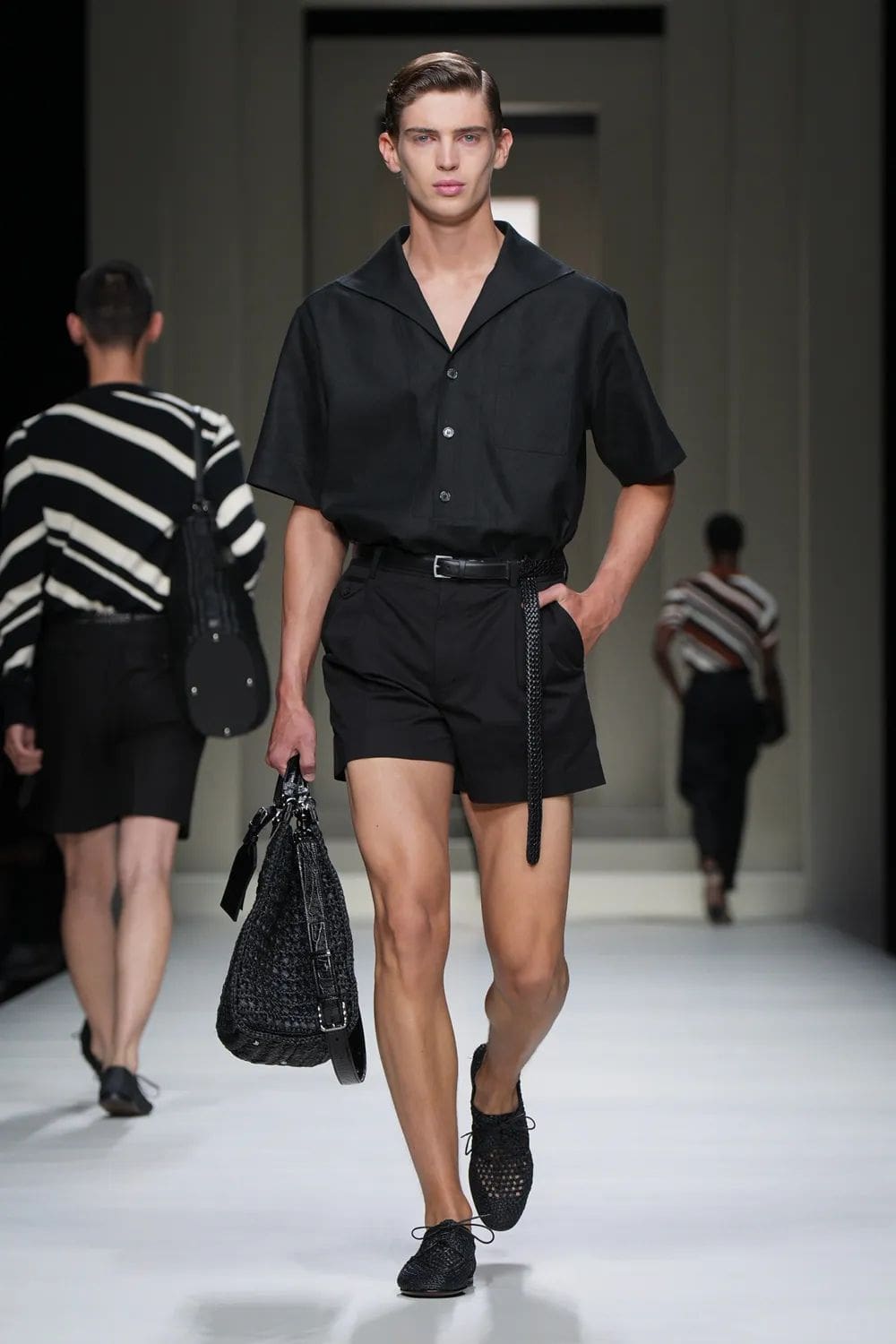 Dolce Gabbana Primavera Verão 2025 Moda Masculina Runway Revista (25)