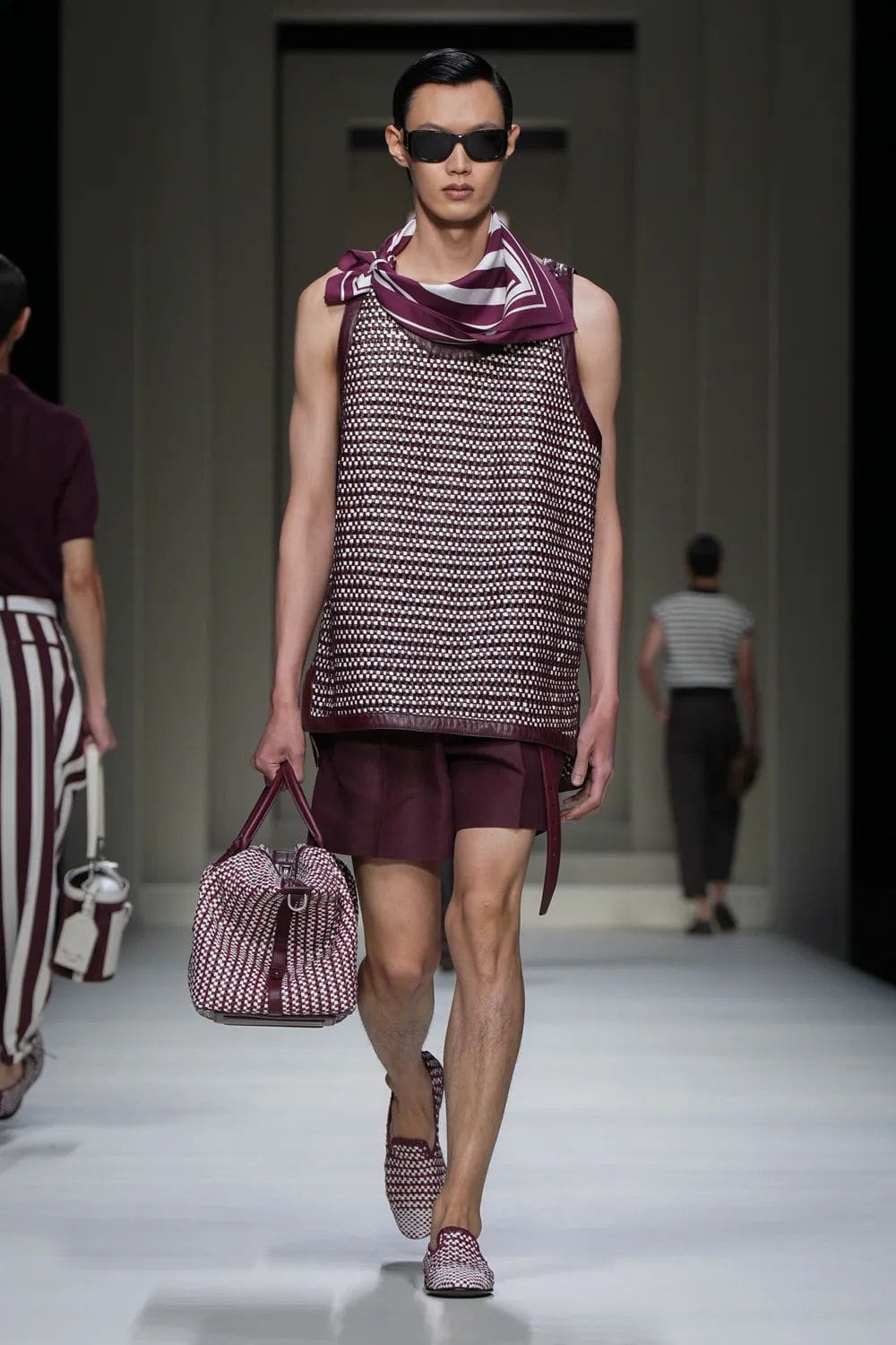 Dolce Gabbana Primavera Verão 2025 Moda Masculina Runway Revista (39)