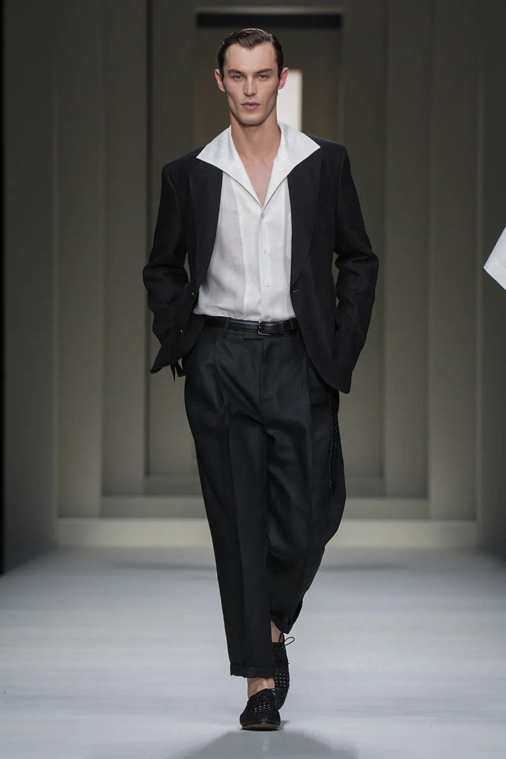 Dolce Gabbana Primavera Verão 2025 Moda Masculina Runway Revista (58)