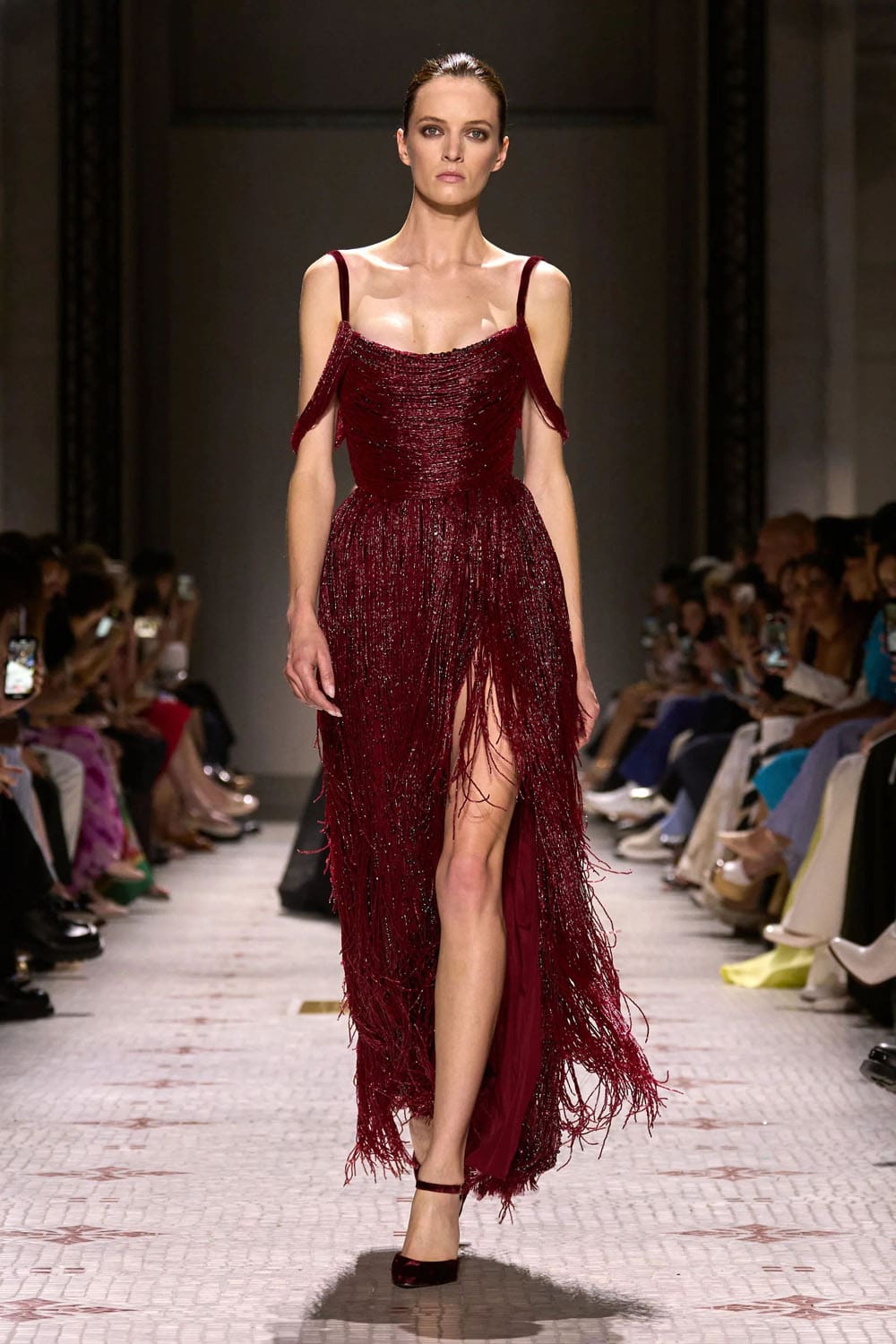 Elie Saab Alta Costura Otoño Invierno 2024 25 Runway Revista (22)