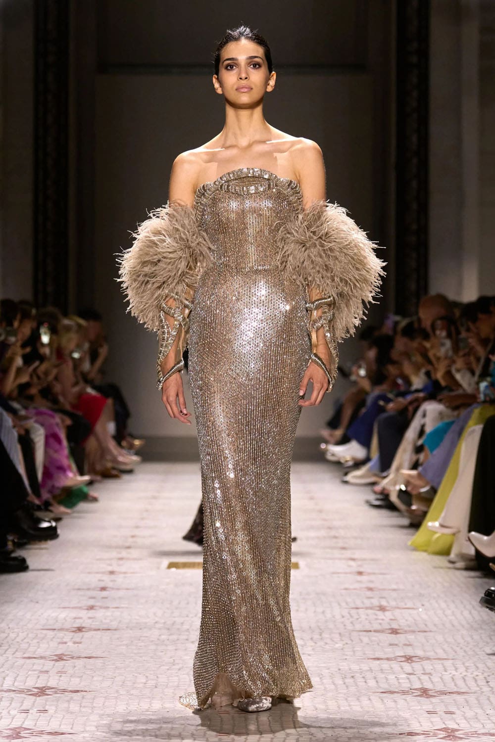 Elie Saab Alta Costura Otoño Invierno 2024 25 Runway Revista (40)