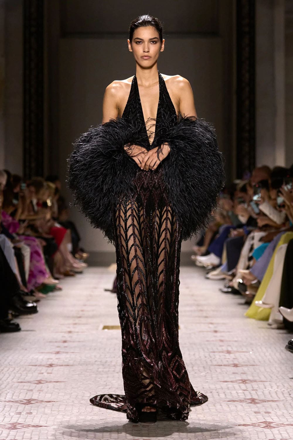 Elie Saab Alta Costura Otoño Invierno 2024 25 Runway Revista (41)