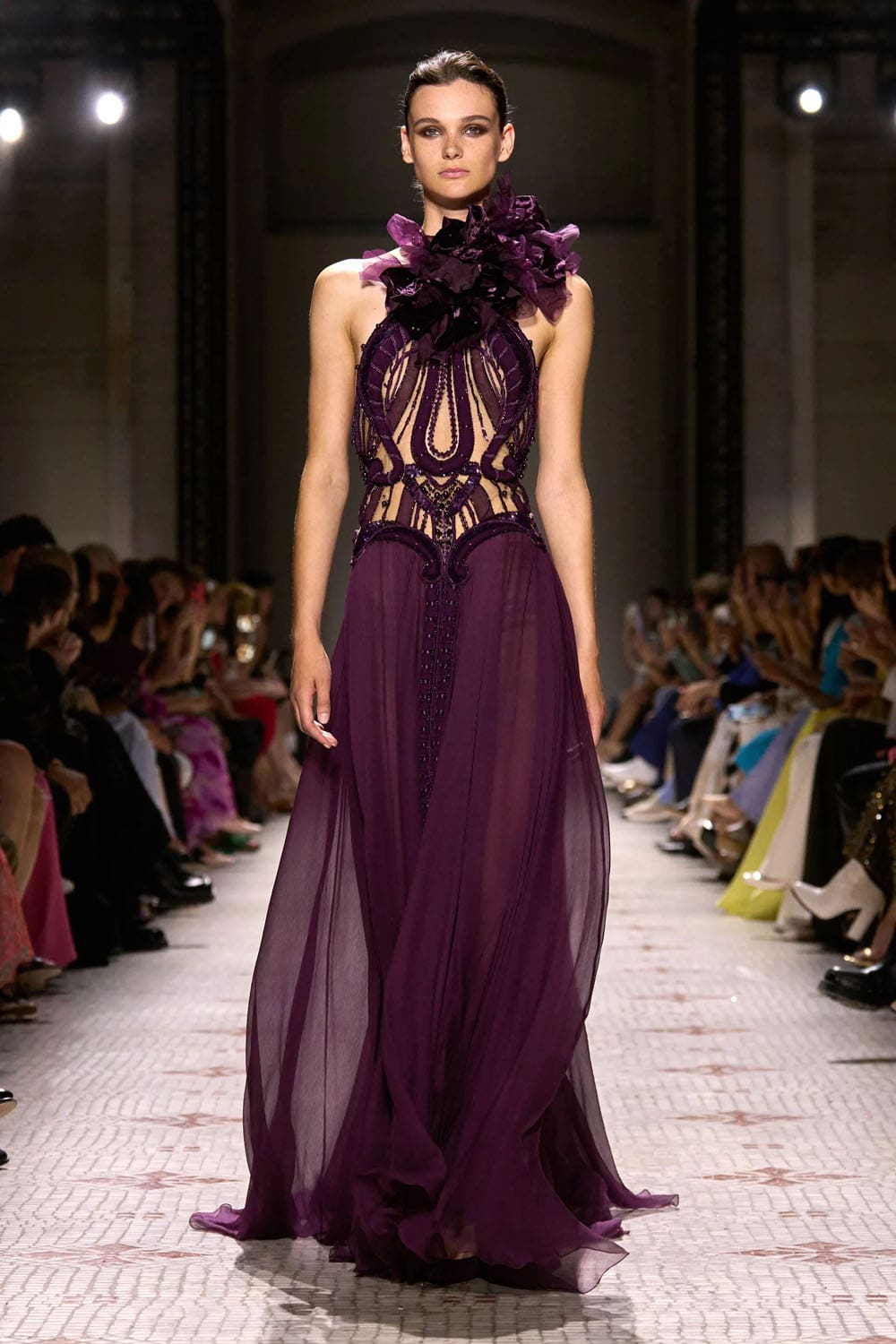 Elie Saab Alta Costura Otoño Invierno 2024 25 Runway Revista (44)