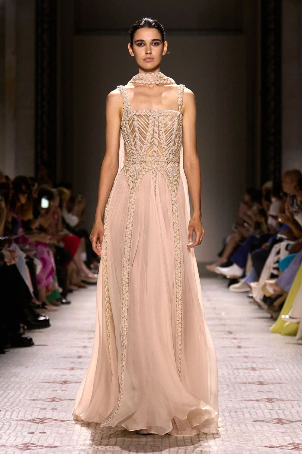 Elie Saab Alta Costura Otoño Invierno 2024 25 Runway Revista (54)