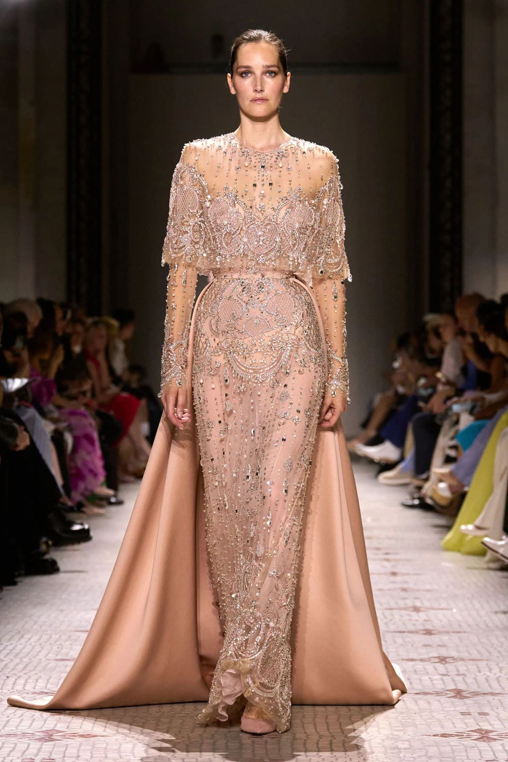 Elie Saab Alta Costura Otoño Invierno 2024 25 Runway Revista (58)