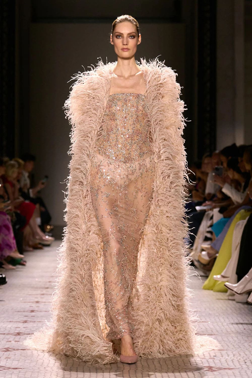 Elie Saab Alta Costura Otoño Invierno 2024 25 Runway Revista (63)