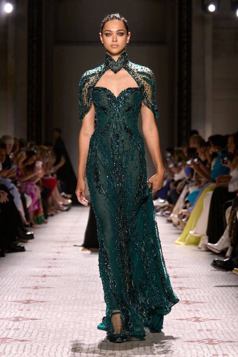 Elie Saab Alta Costura Otoño Invierno 2024 25 Runway Revista (9)