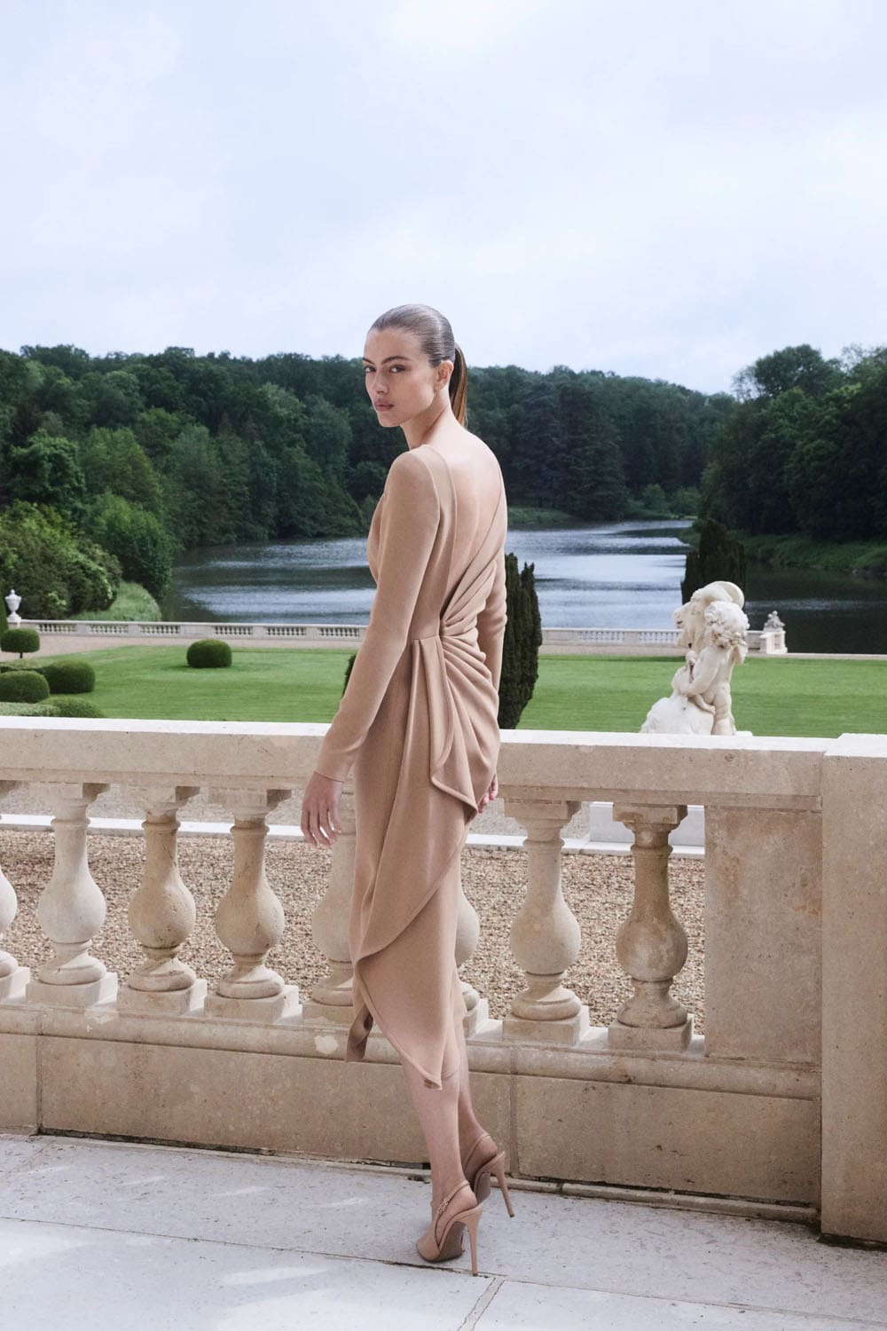 Resort Elie Saab 2025 Runway Revista (2)
