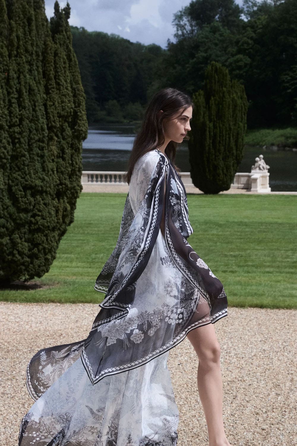 Resort Elie Saab 2025 Runway Revista (20)