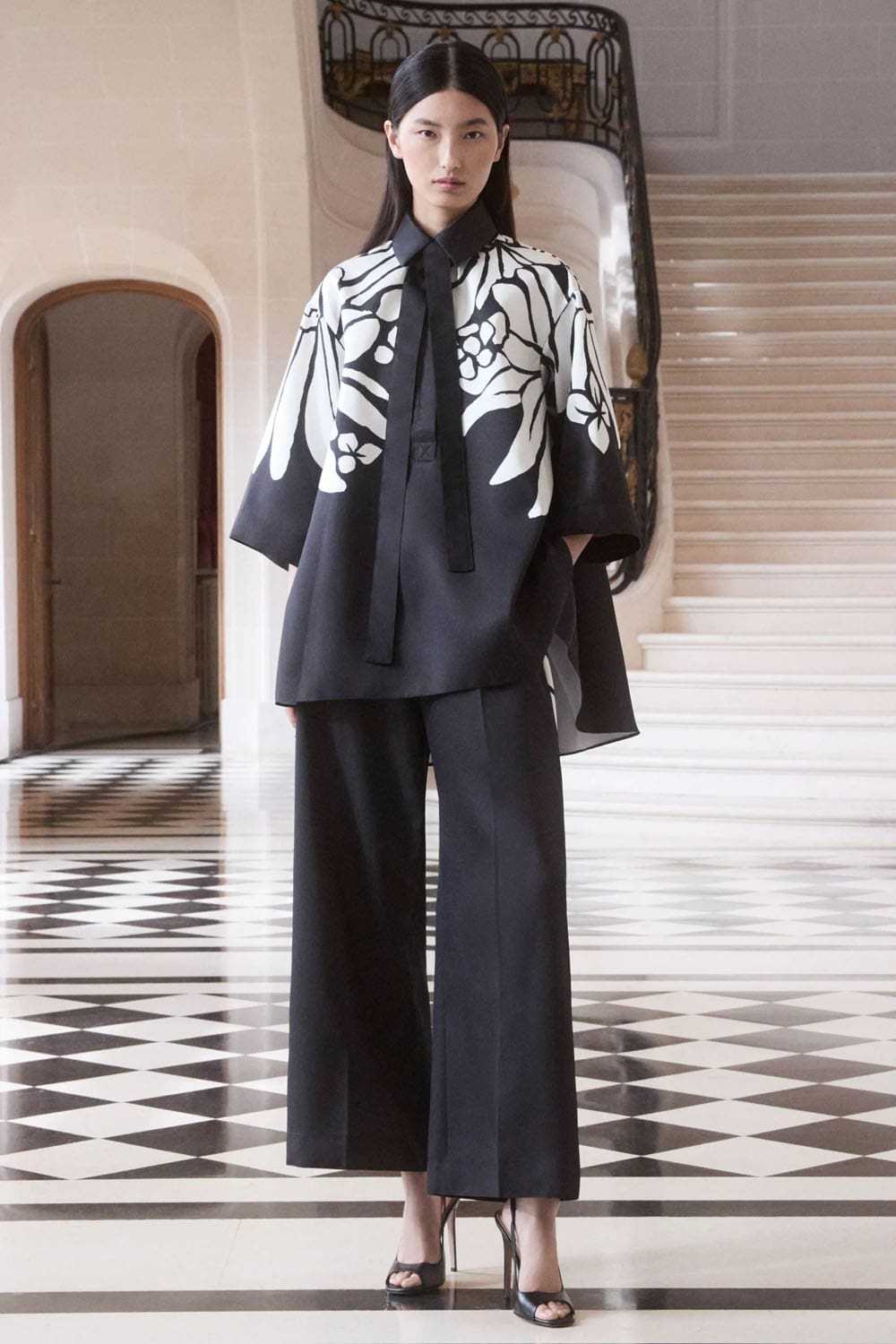 Resort Elie Saab 2025 Runway Revista (30)