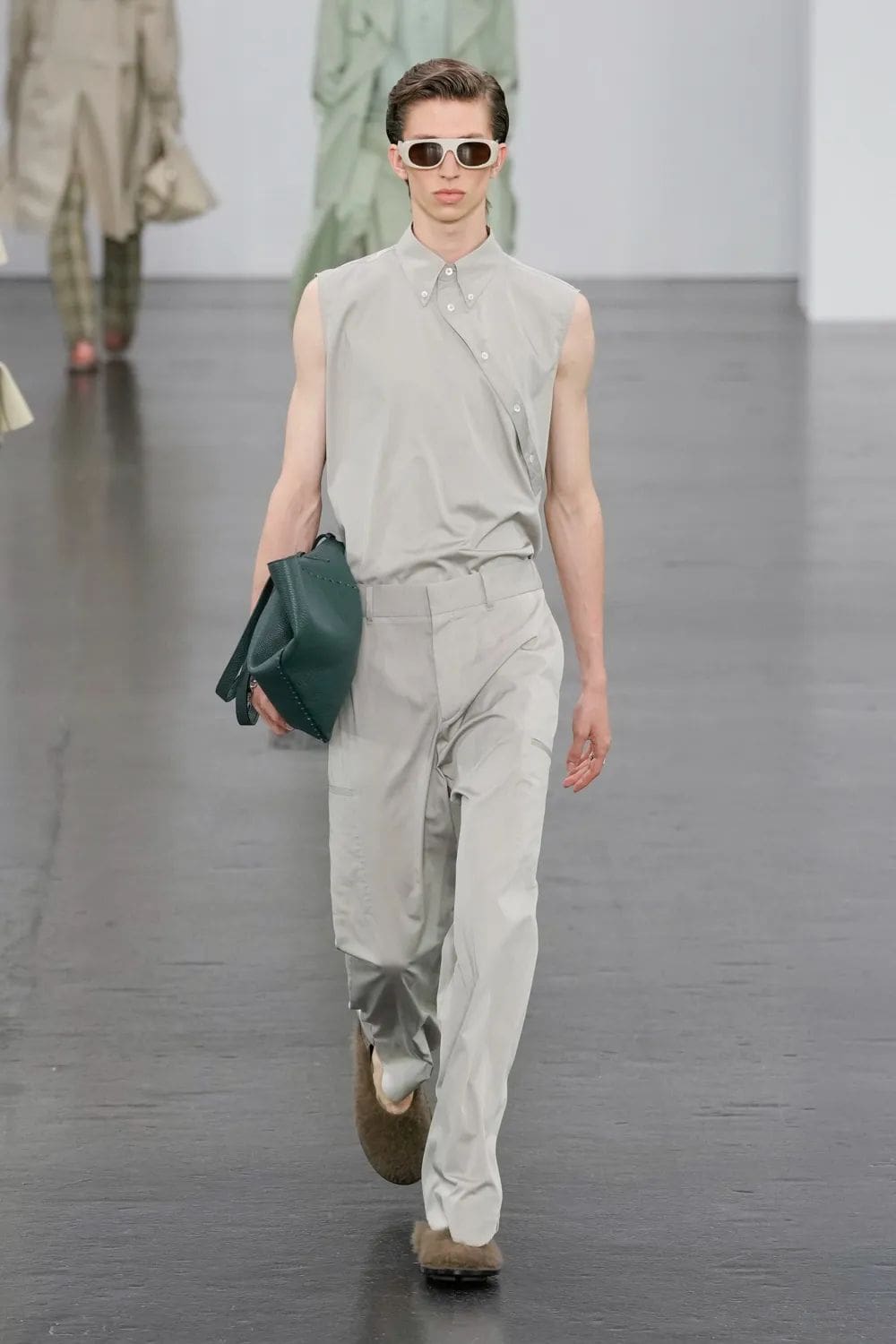 Fendi Moda masculina Primavera Verano 2025 Runway Revista (13)