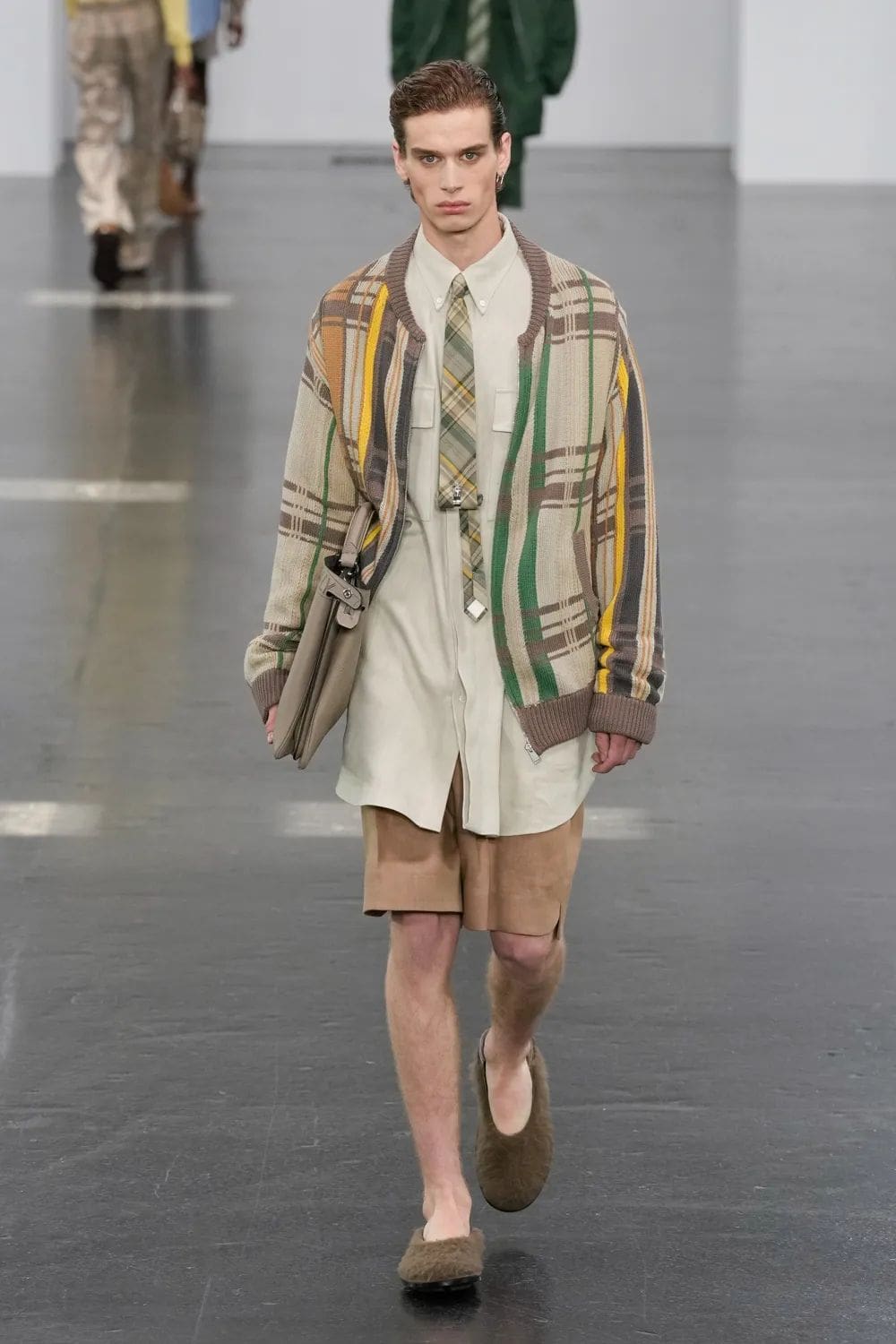 Fendi Moda masculina Primavera Verano 2025 Runway Revista (18)