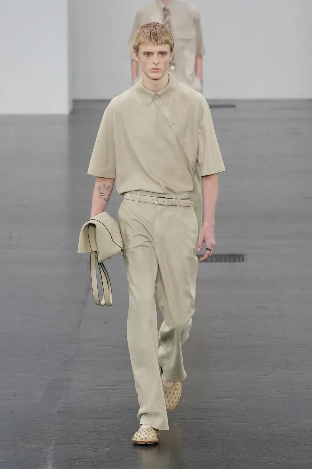 Fendi Moda masculina Primavera Verano 2025 Runway Revista (2)