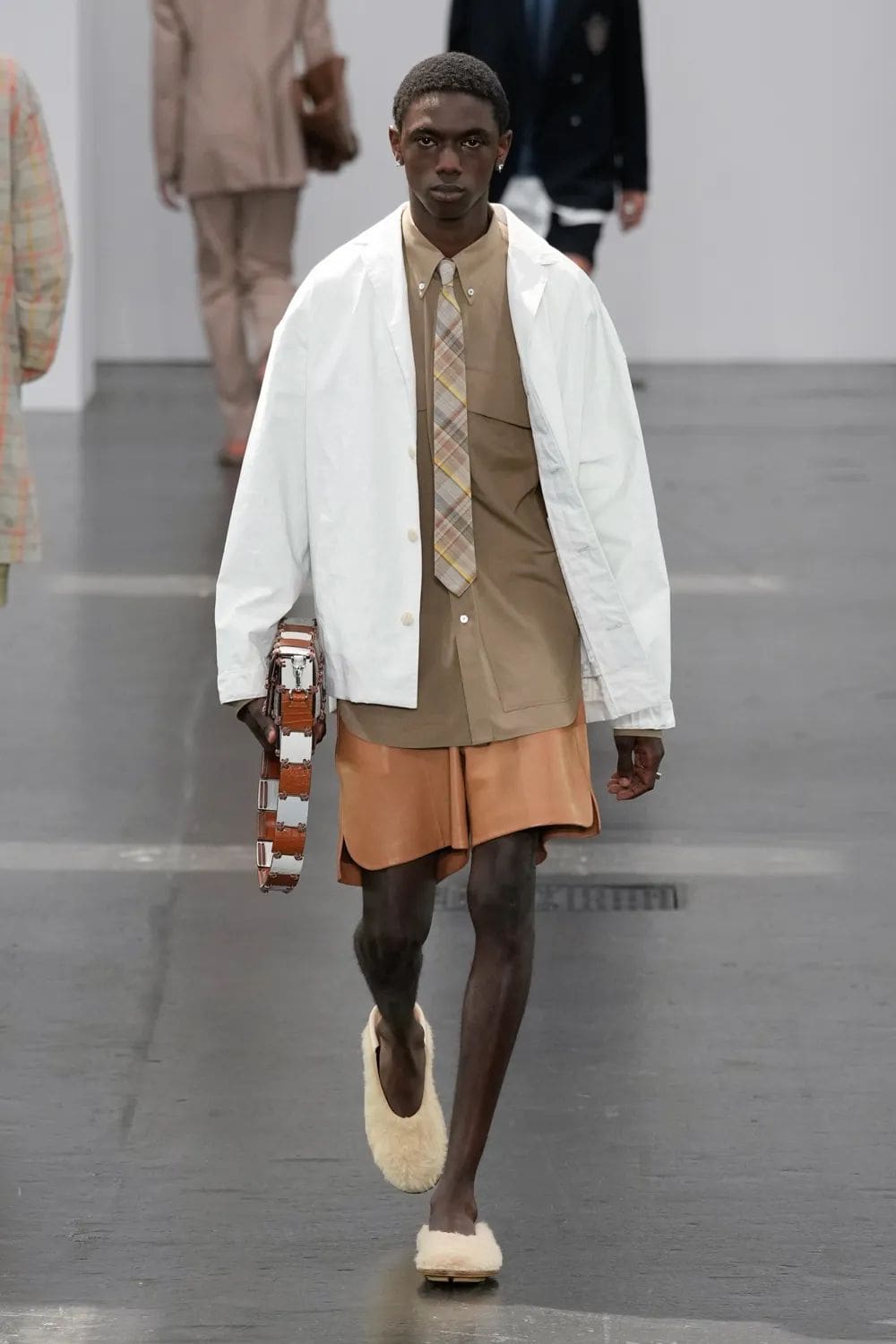 Fendi Moda masculina Primavera Verano 2025 Runway Revista (22)