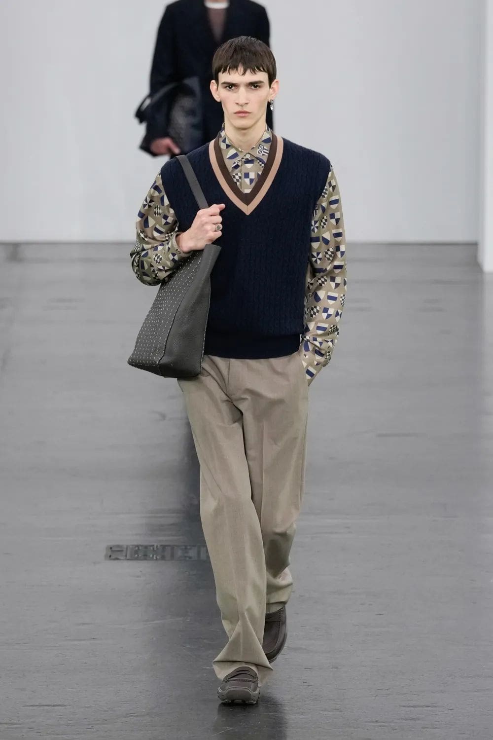 Fendi Moda masculina Primavera Verano 2025 Runway Revista (28)