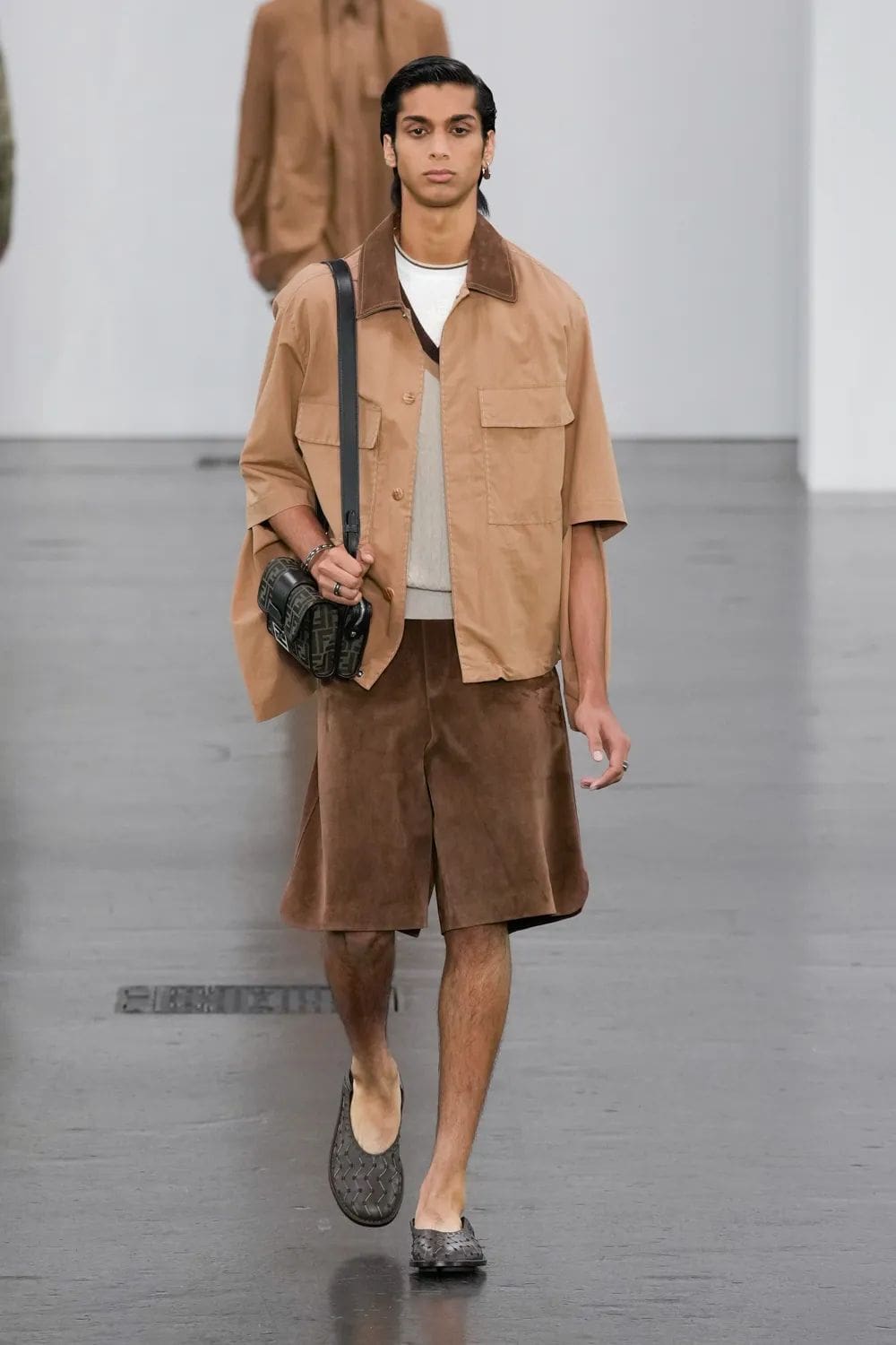 Fendi Moda masculina Primavera Verano 2025 Runway Revista (31)