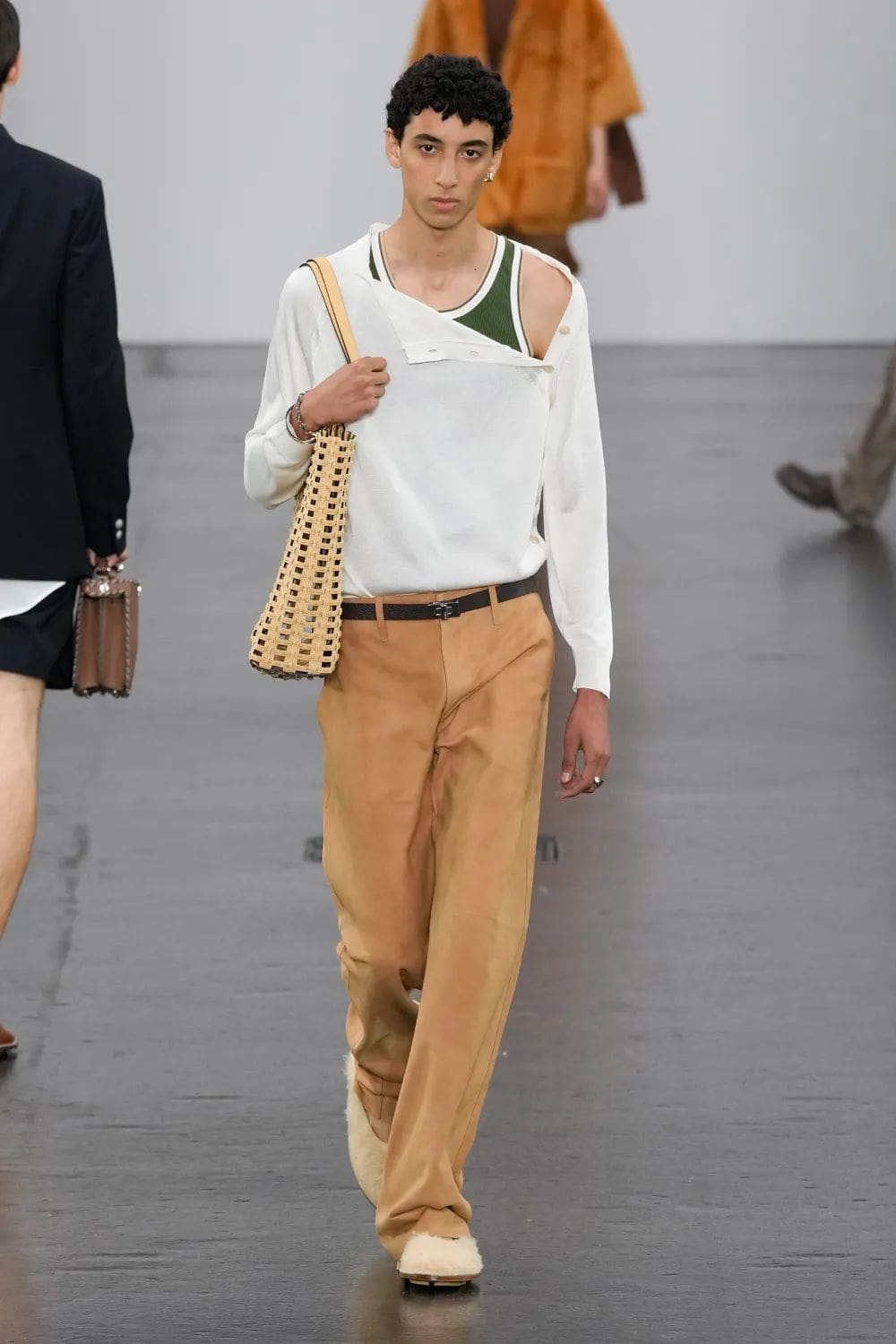 Fendi Moda masculina Primavera Verano 2025 Runway Revista (33)